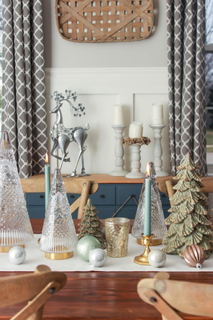 SAGE GREEN AND BLUE CHRISTMAS DINING ROOM